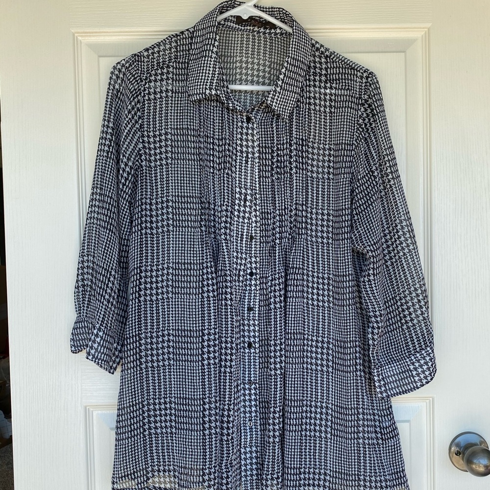 Houndstooth LS Blouse perfect for a BAMA  game